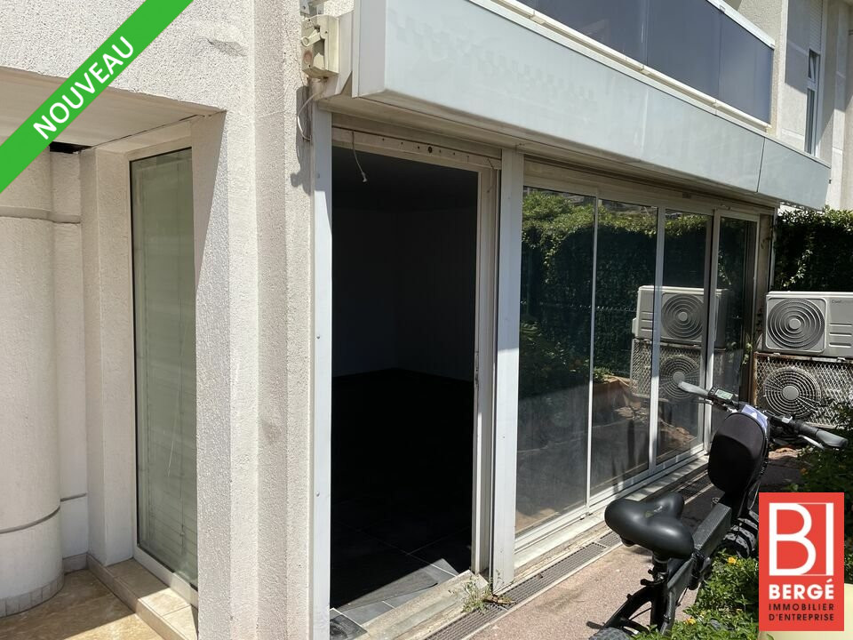 LOCAL COMMERCIAL A vendre